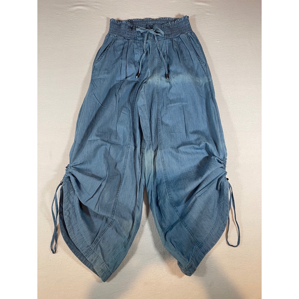 Cupio Womens Blue Chambray Wide Leg Smocked Waist Cinch Hem Cargo Pants Small